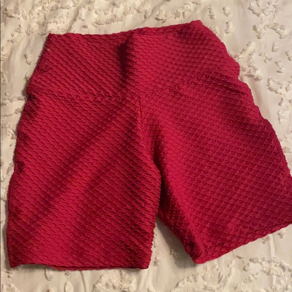Croco Skin Shorts Raspberry
